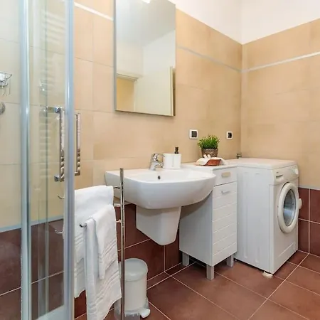 Apartment 10 Min From Venice Free Garage Lovely Flat